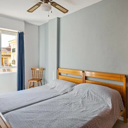 Cozy In With Balcony Апартаменты *